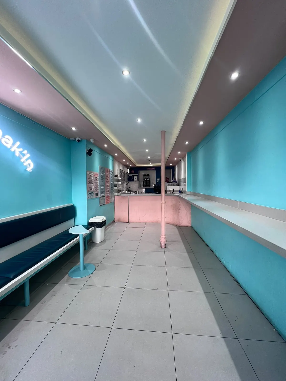 Finished seating area, Milkies Dessert Parlour, Brentwood